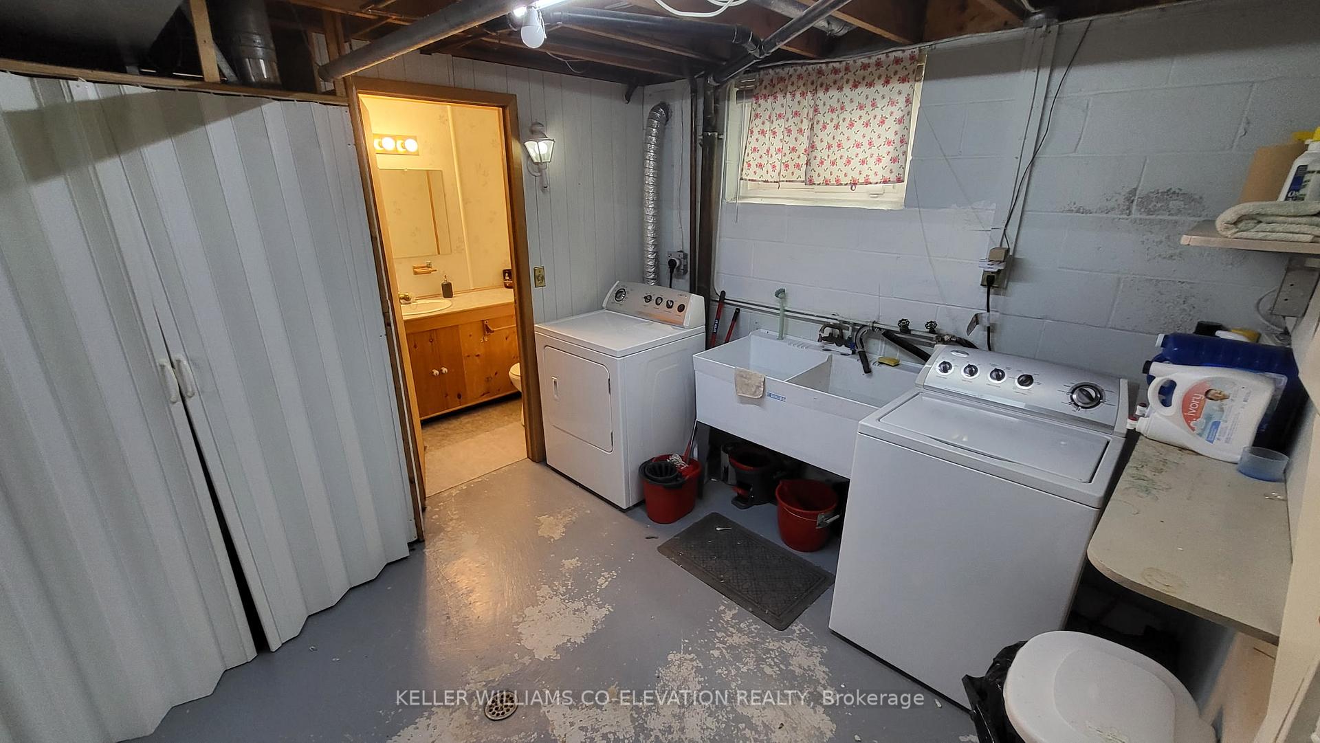Photo 19 of 5 Mountain Avenue N, Hamilton, Stoney Creek — HOMEH