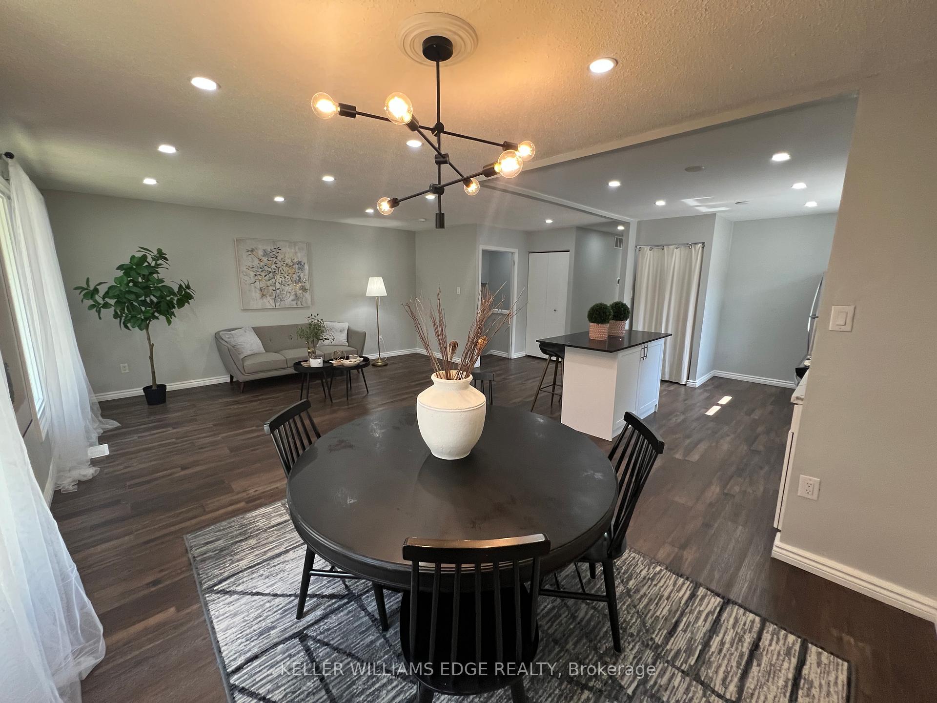 Photo 11 of 228 Lawnhurst Court, Hamilton, Lawfield — HOMEH