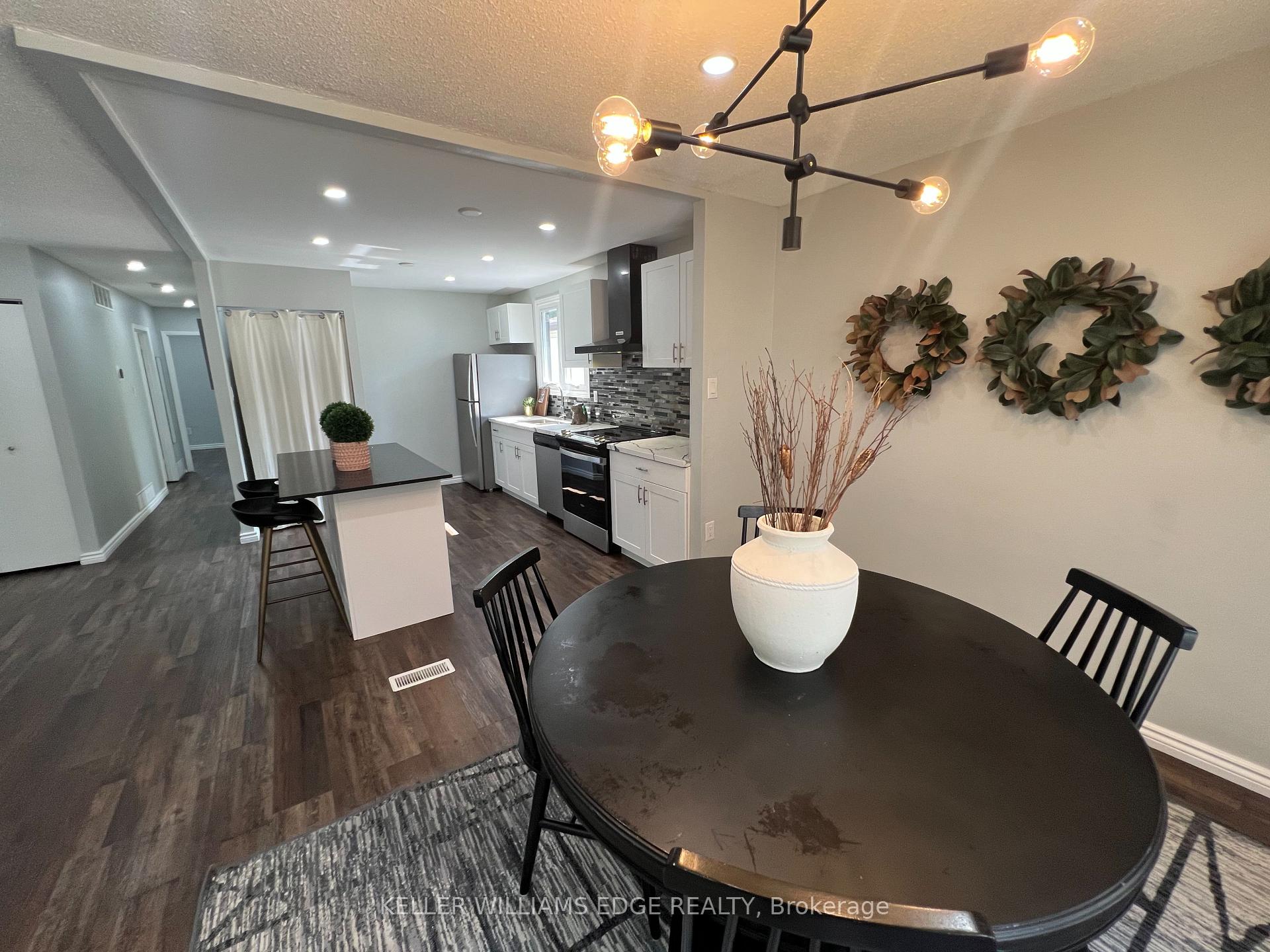 Photo 12 of 228 Lawnhurst Court, Hamilton, Lawfield — HOMEH