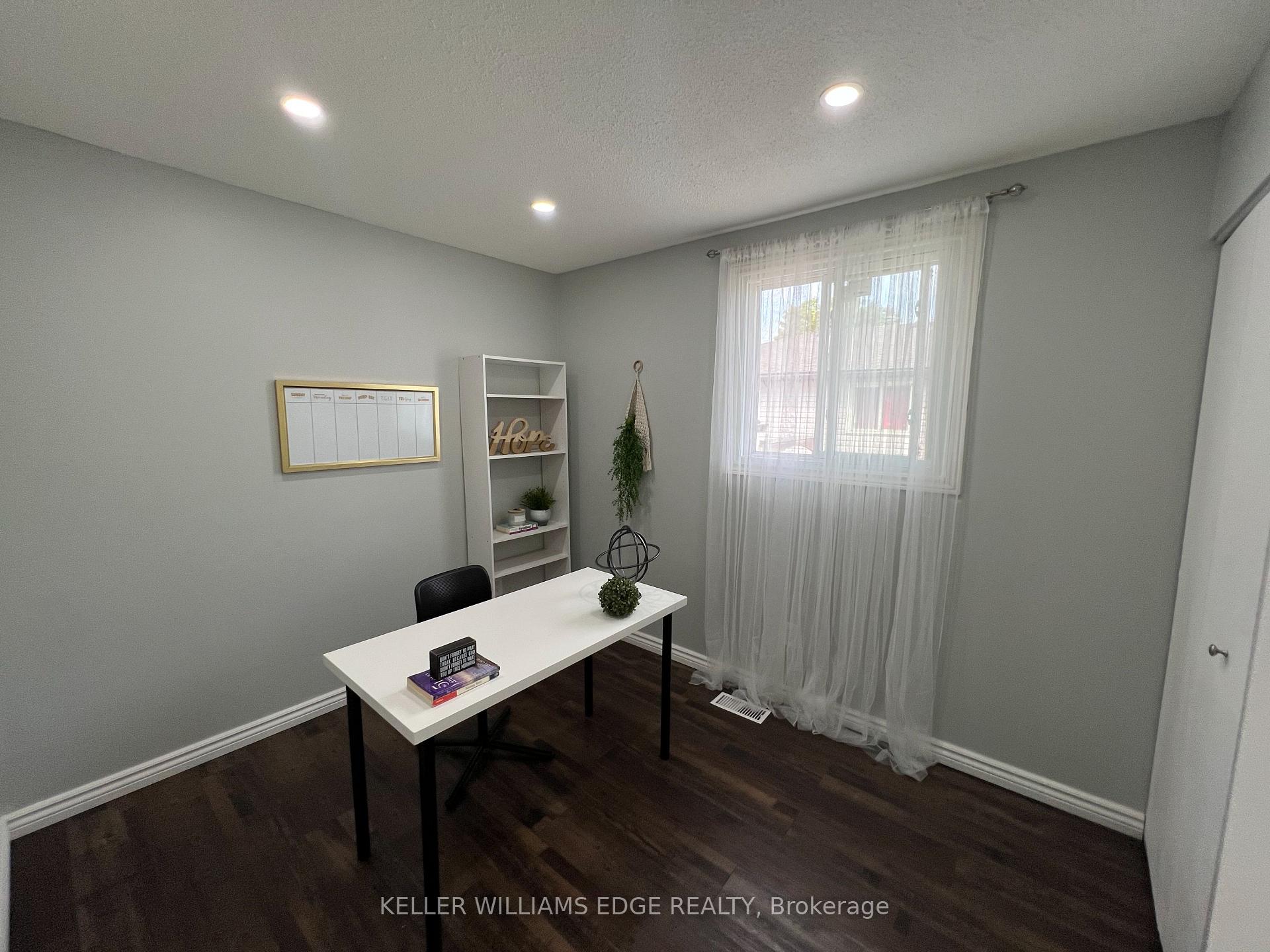 Photo 21 of 228 Lawnhurst Court, Hamilton, Lawfield — HOMEH