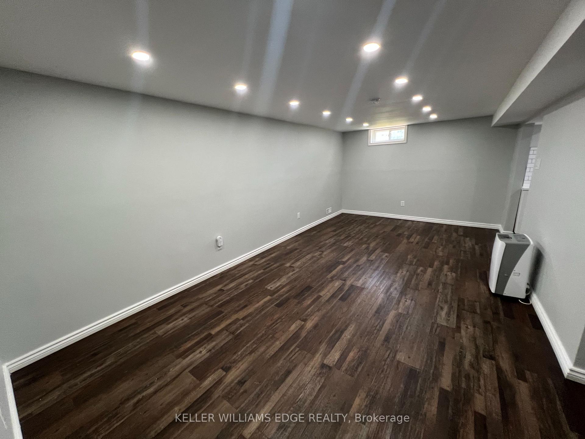 Photo 30 of 228 Lawnhurst Court, Hamilton, Lawfield — HOMEH