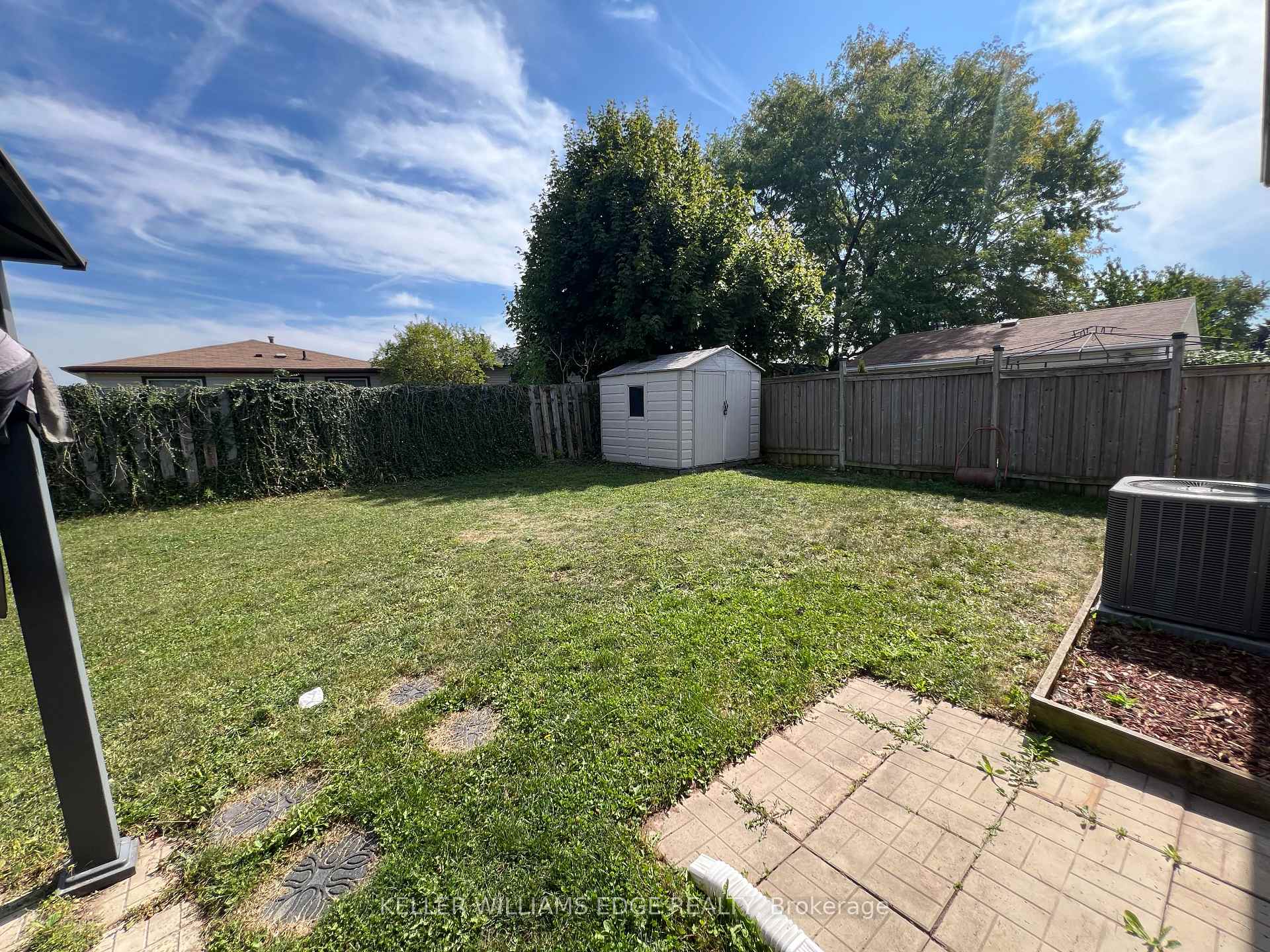 Photo 40 of 228 Lawnhurst Court, Hamilton, Lawfield — HOMEH