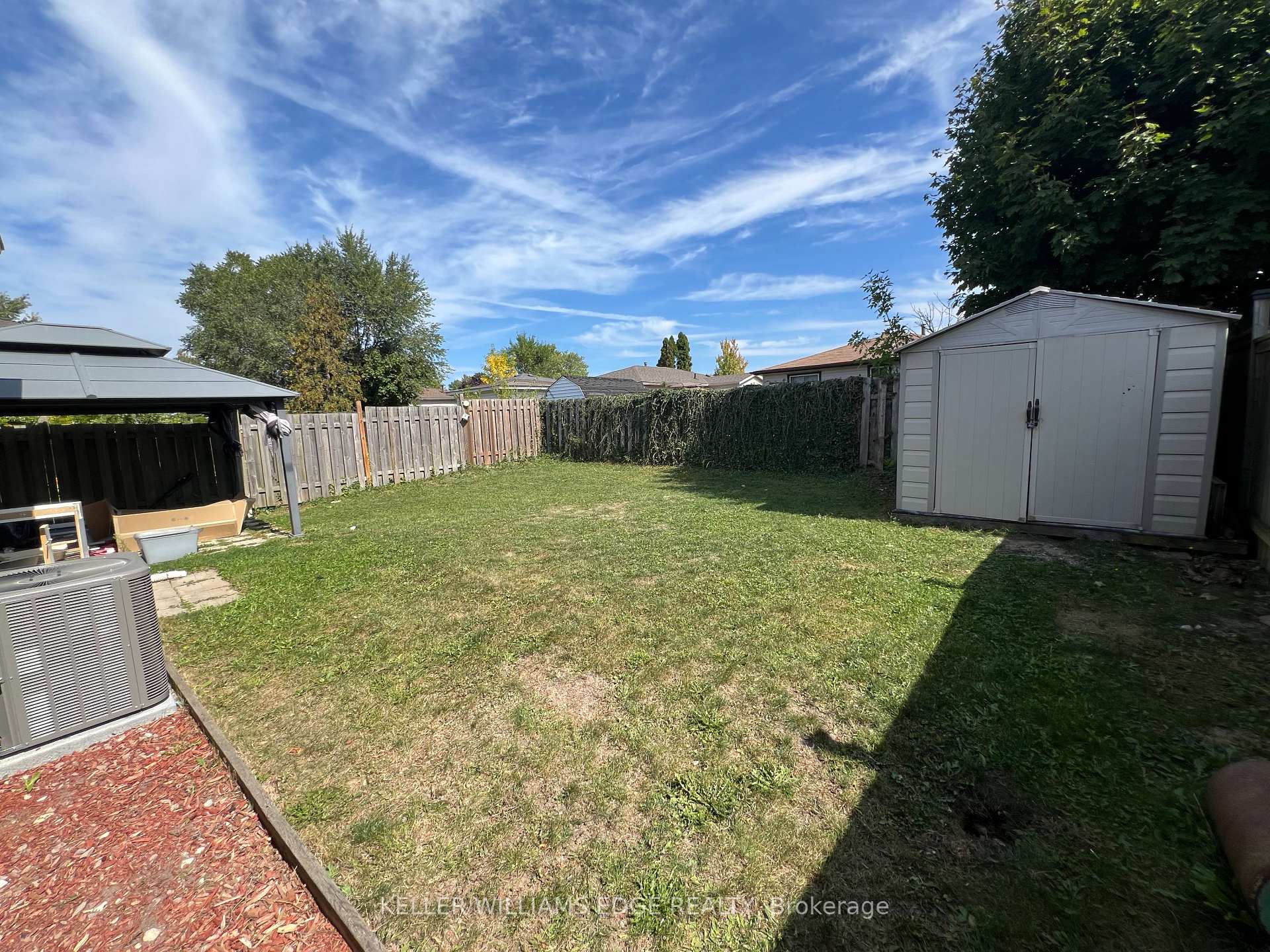 Photo 42 of 228 Lawnhurst Court, Hamilton, Lawfield — HOMEH