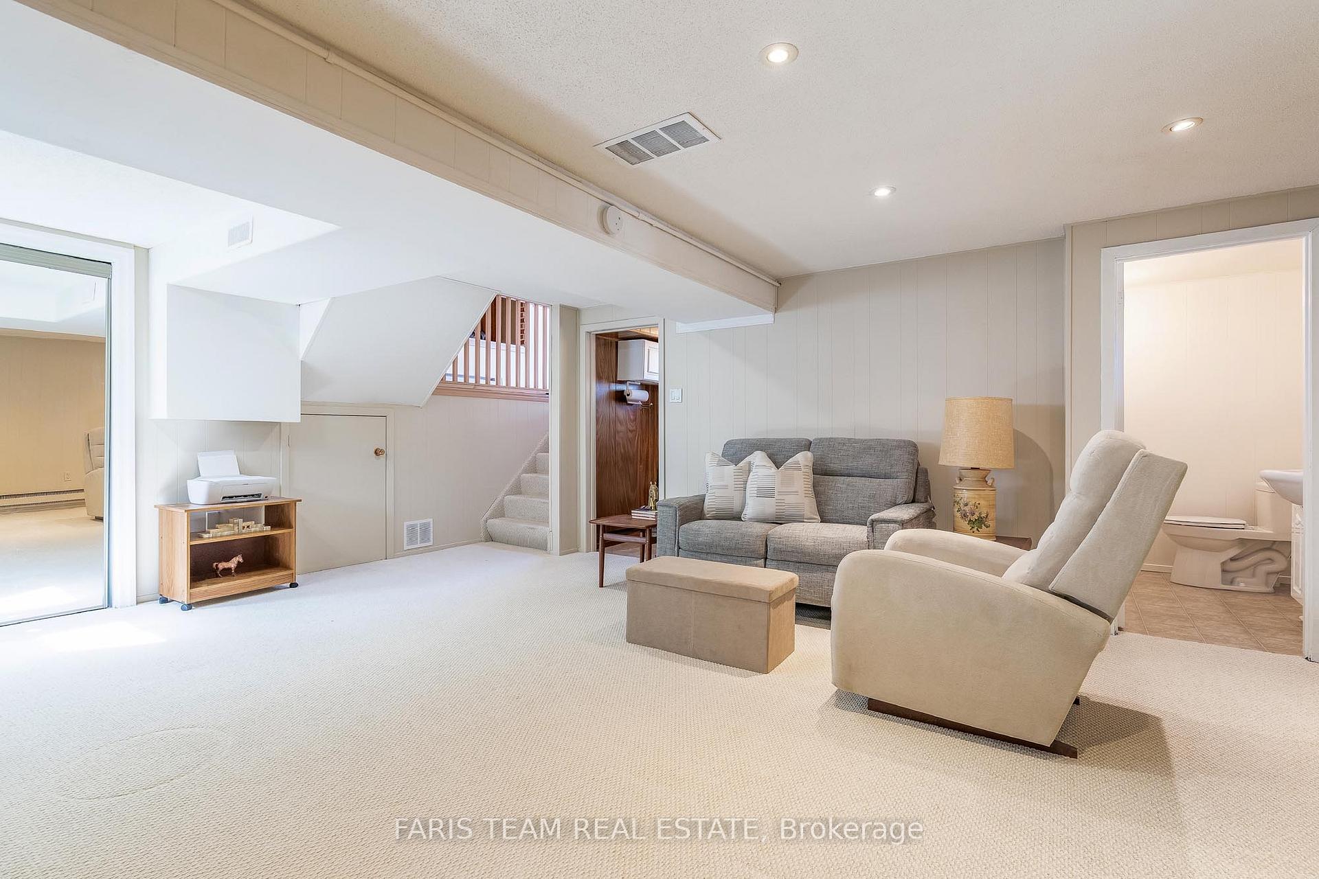 Photo 16 of 47 Briar Road, Barrie, Allandale Heights — HOMEH