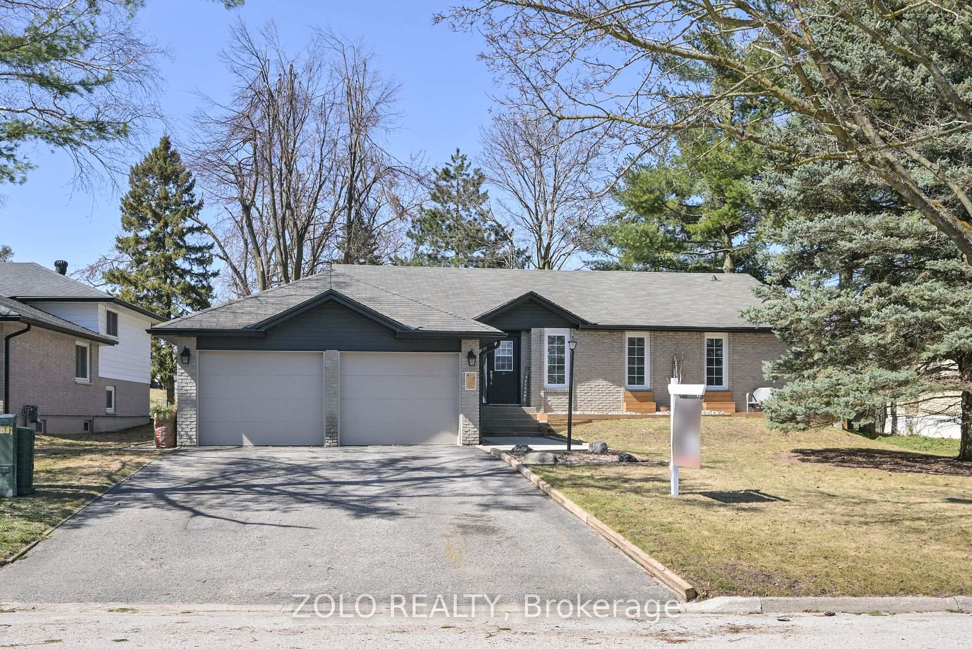 Front of 28 Broadmoor Avenue