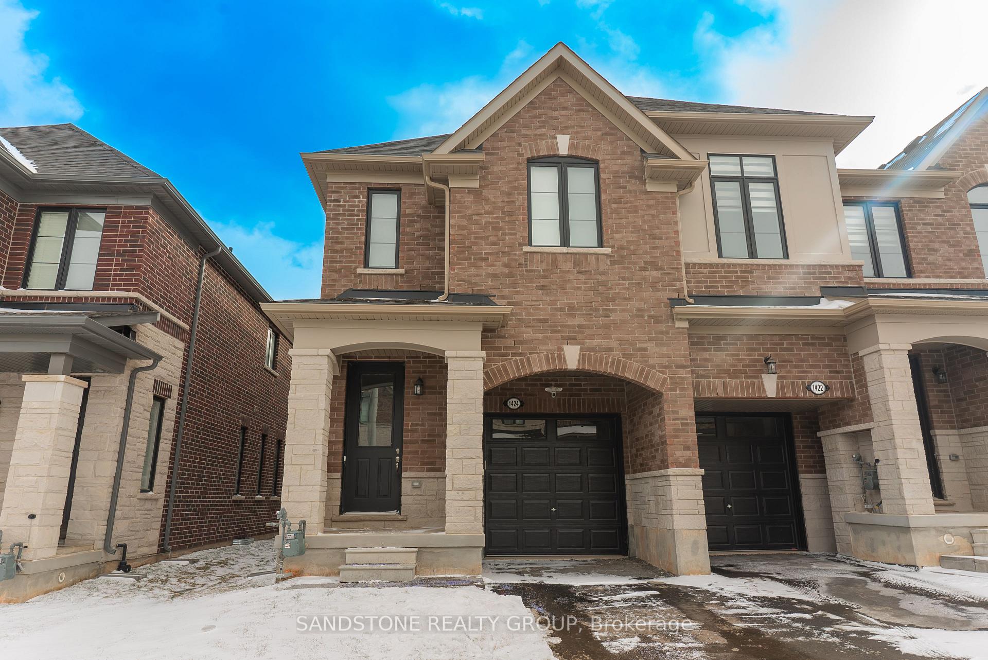 Front of 1424 Almonte Drive