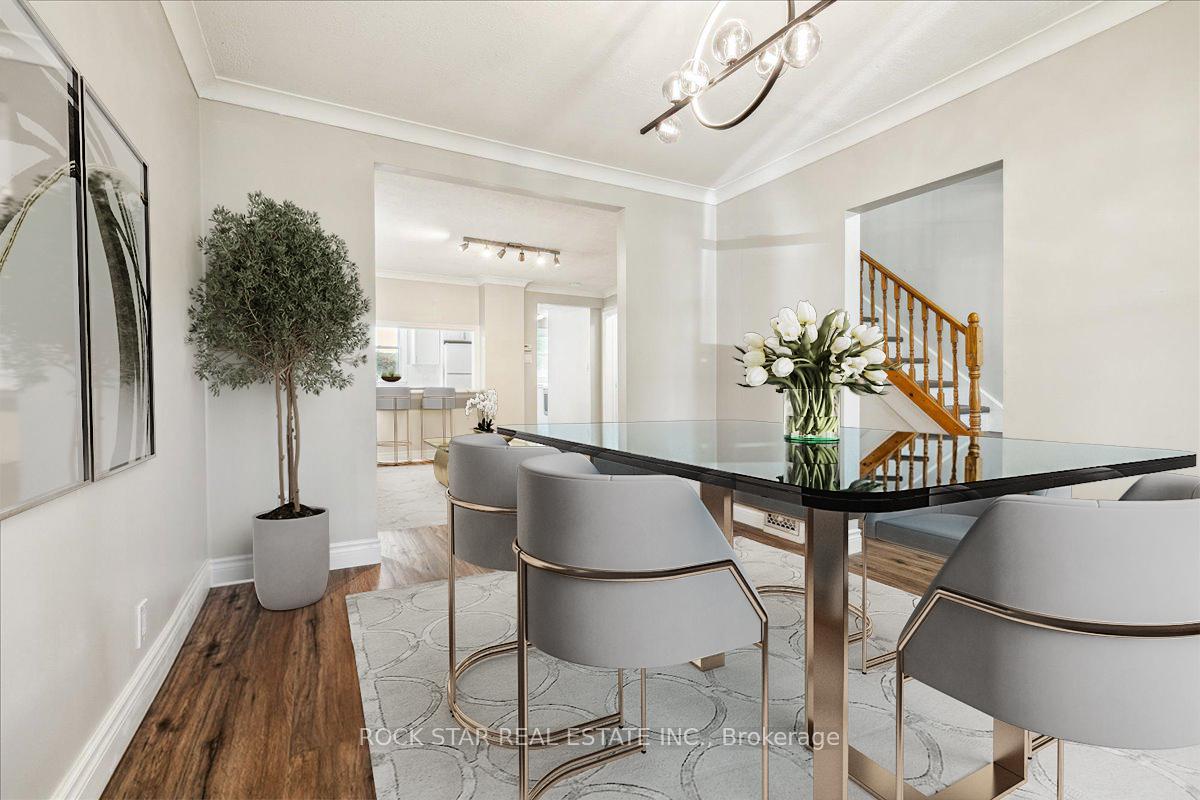 Photo 11 of 223 Weir Street N, Hamilton, Homeside — HOMEH