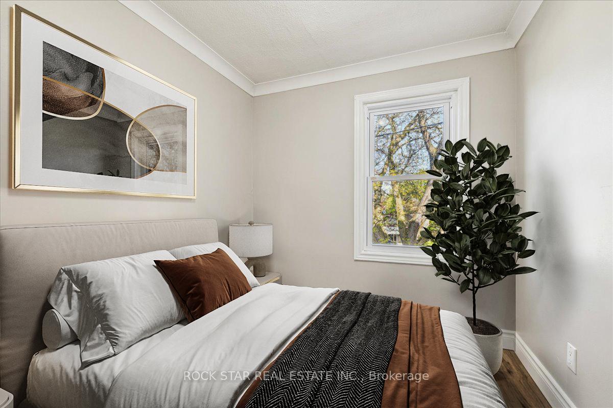 Photo 39 of 223 Weir Street N, Hamilton, Homeside — HOMEH