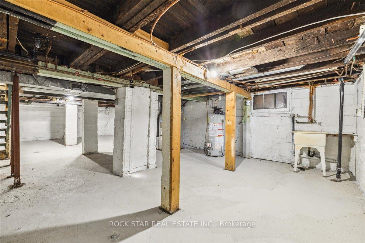 Photo 42 of 223 Weir Street N, Hamilton, Homeside — HOMEH