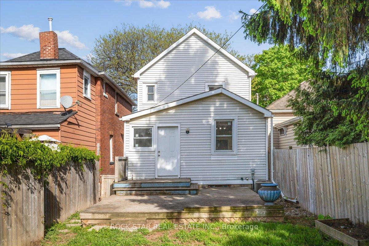 Photo 45 of 223 Weir Street N, Hamilton, Homeside — HOMEH