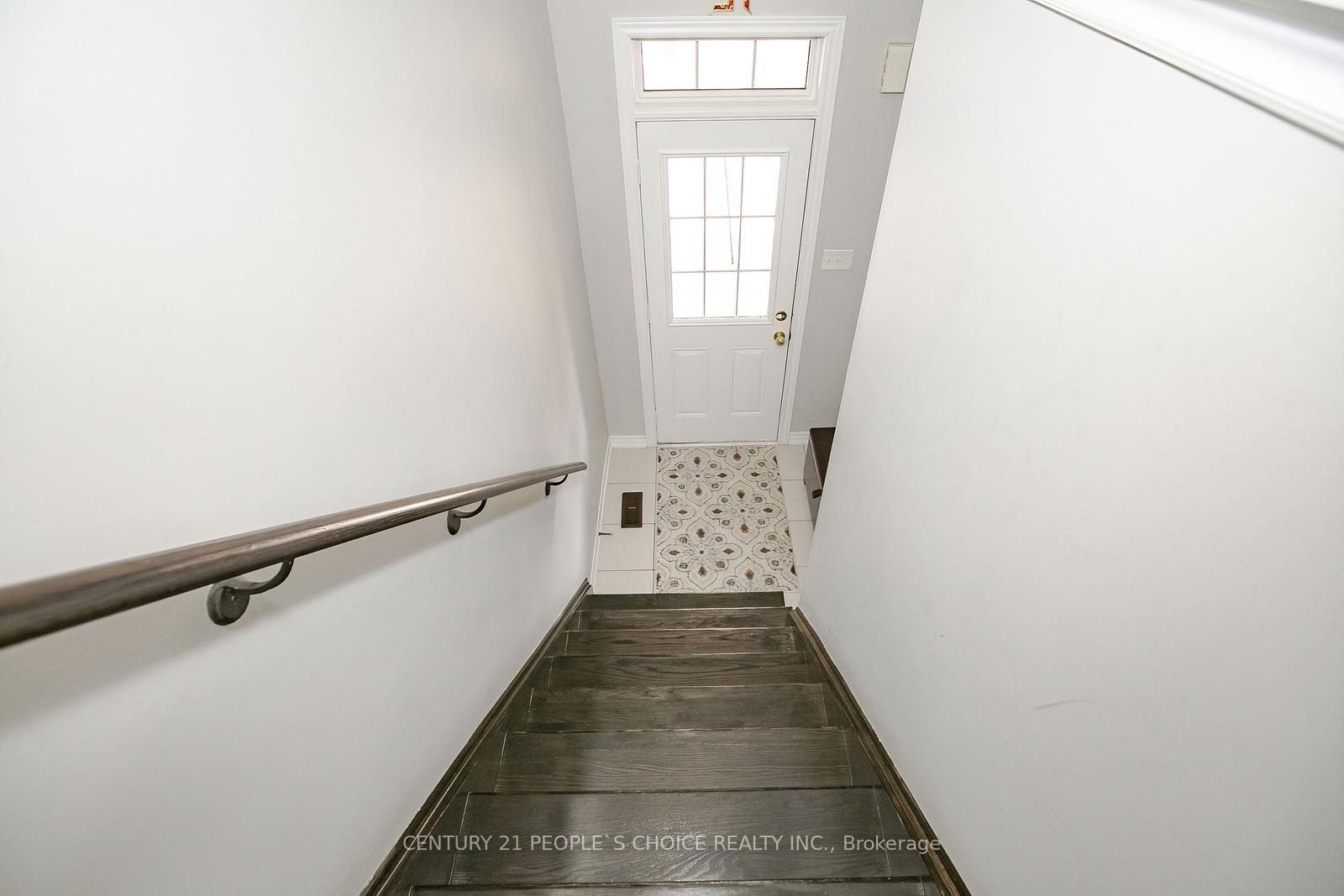Photo 2 of 85 Sea Drifter Crescent, Brampton, Bram East — HOMEH