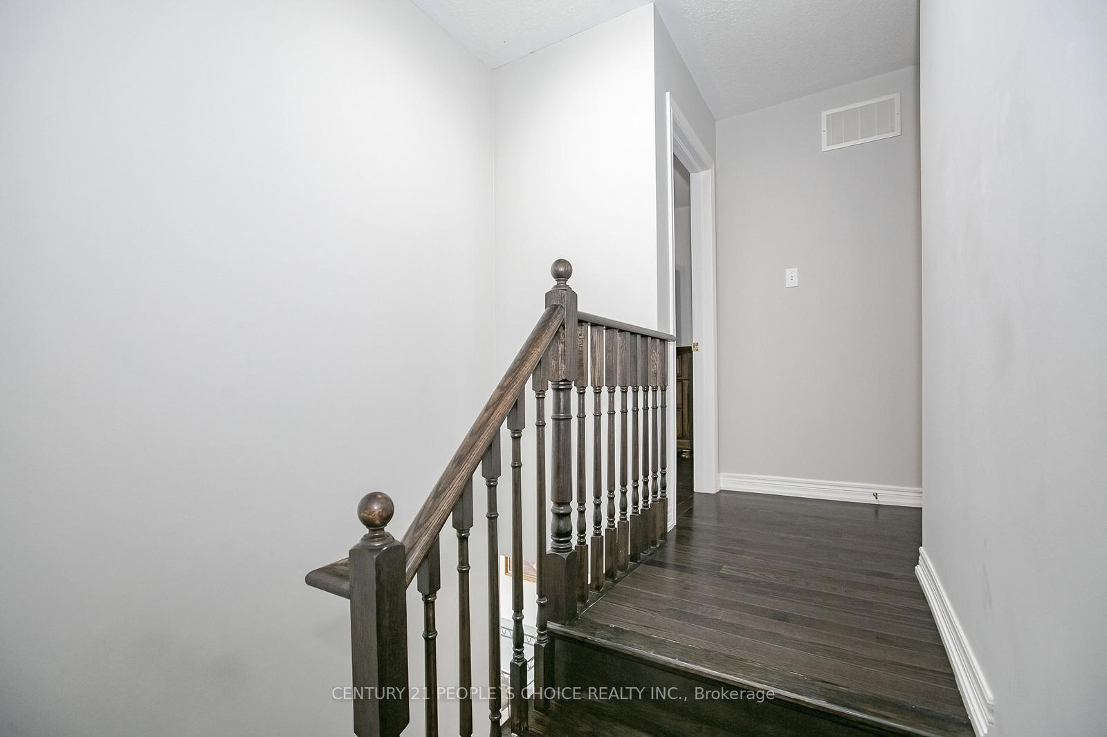 Photo 9 of 85 Sea Drifter Crescent, Brampton, Bram East — HOMEH