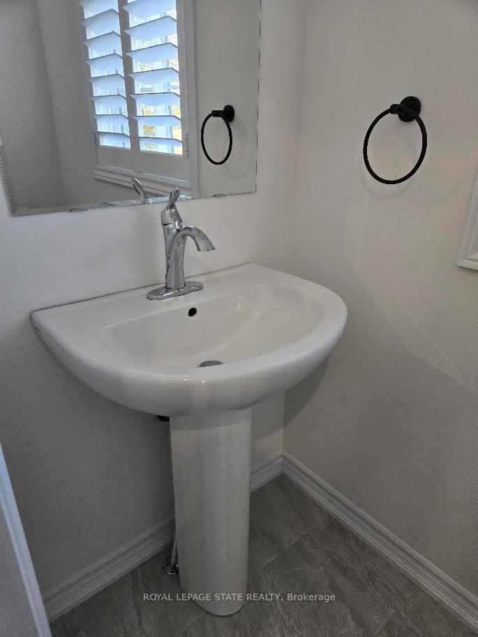 Photo 2 of 44 mccurdy Avenue, Hamilton, Waterdown — HOMEH