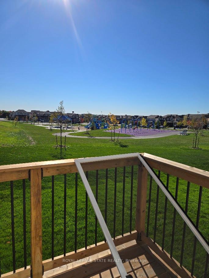 Photo 4 of 44 mccurdy Avenue, Hamilton, Waterdown — HOMEH
