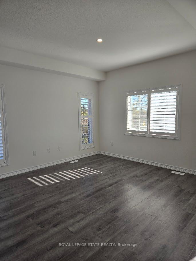Photo 5 of 44 mccurdy Avenue, Hamilton, Waterdown — HOMEH
