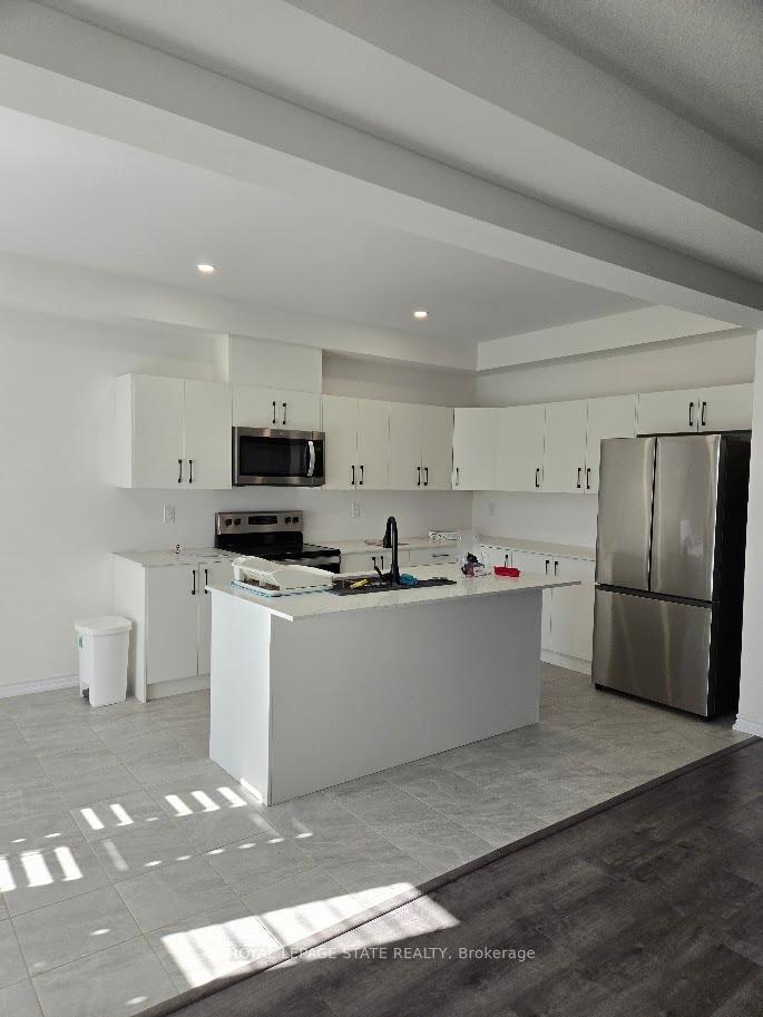 Photo 6 of 44 mccurdy Avenue, Hamilton, Waterdown — HOMEH