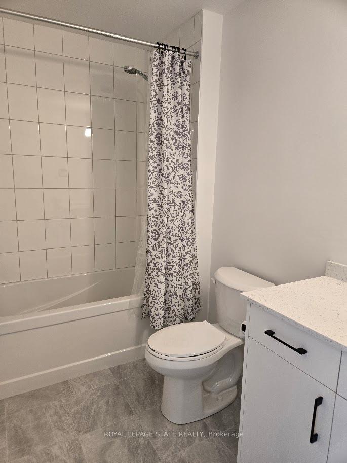 Photo 10 of 44 mccurdy Avenue, Hamilton, Waterdown — HOMEH
