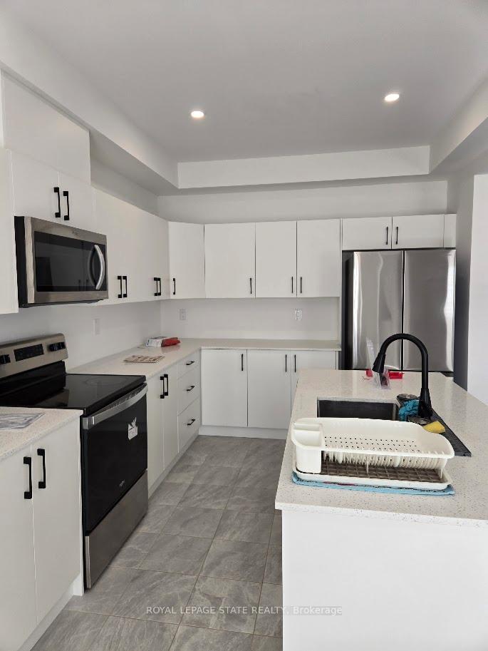 Photo 18 of 44 mccurdy Avenue, Hamilton, Waterdown — HOMEH