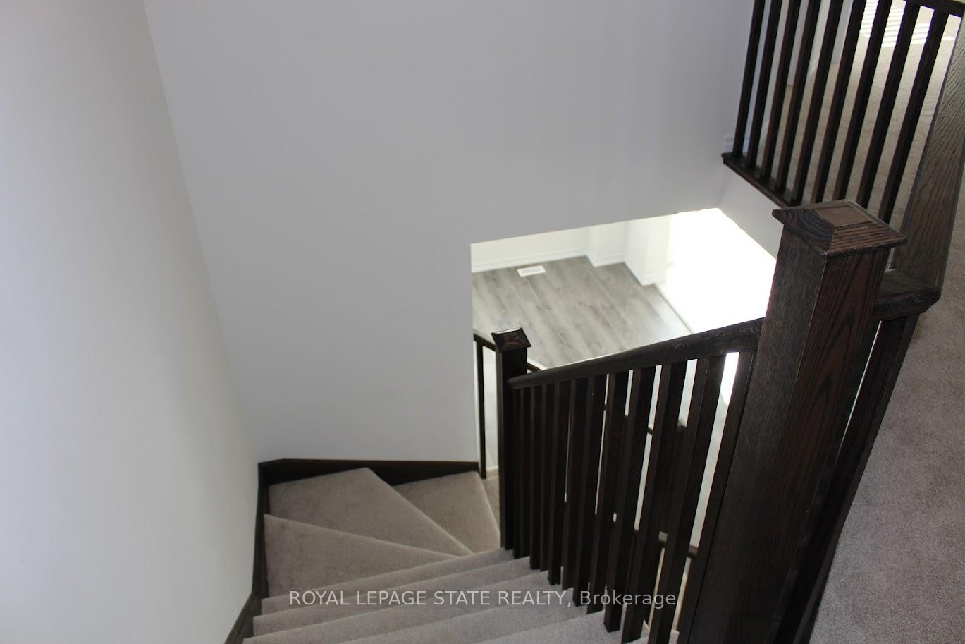 Photo 30 of 44 mccurdy Avenue, Hamilton, Waterdown — HOMEH