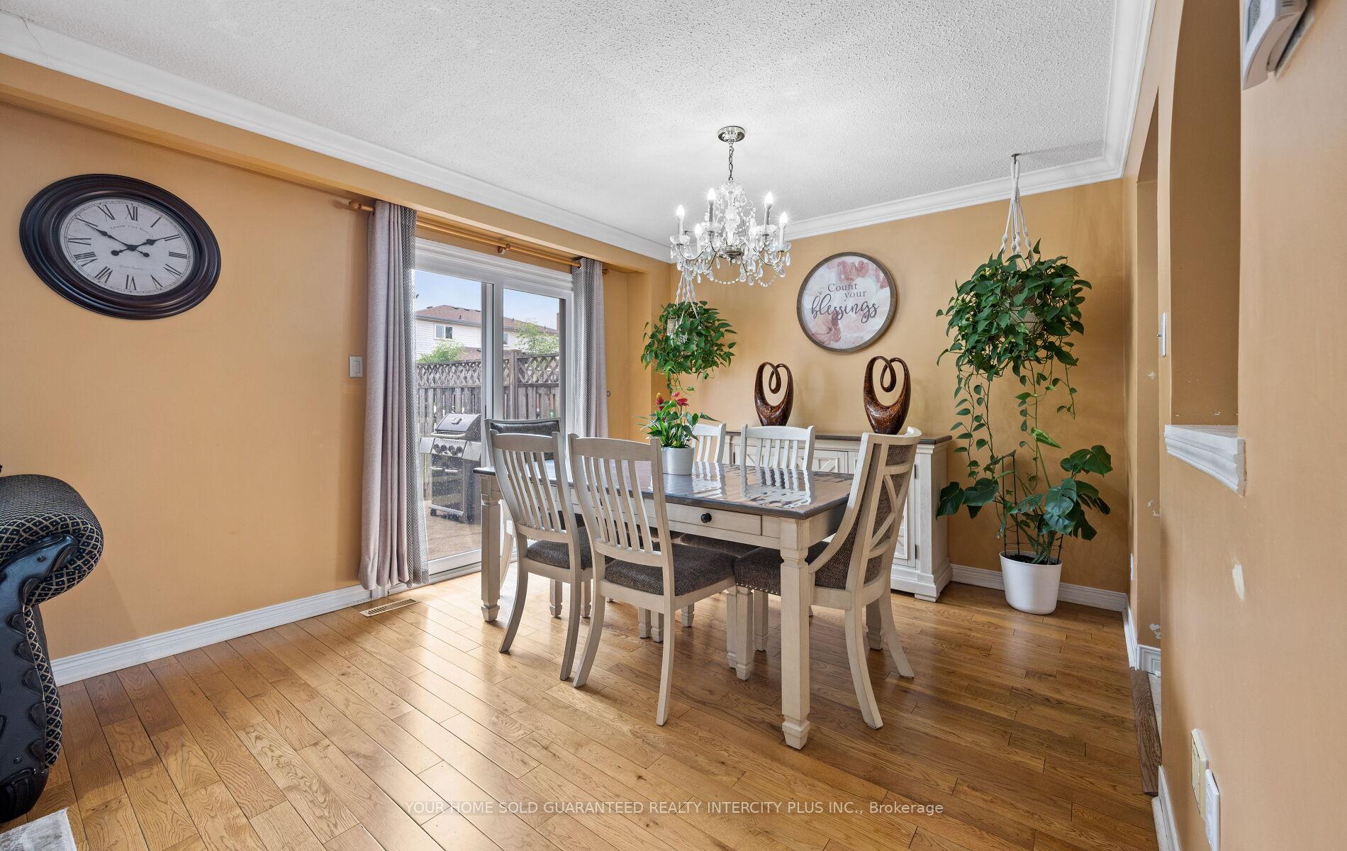Photo 39 of 33 Merton Road, Brampton, Brampton North — HOMEH