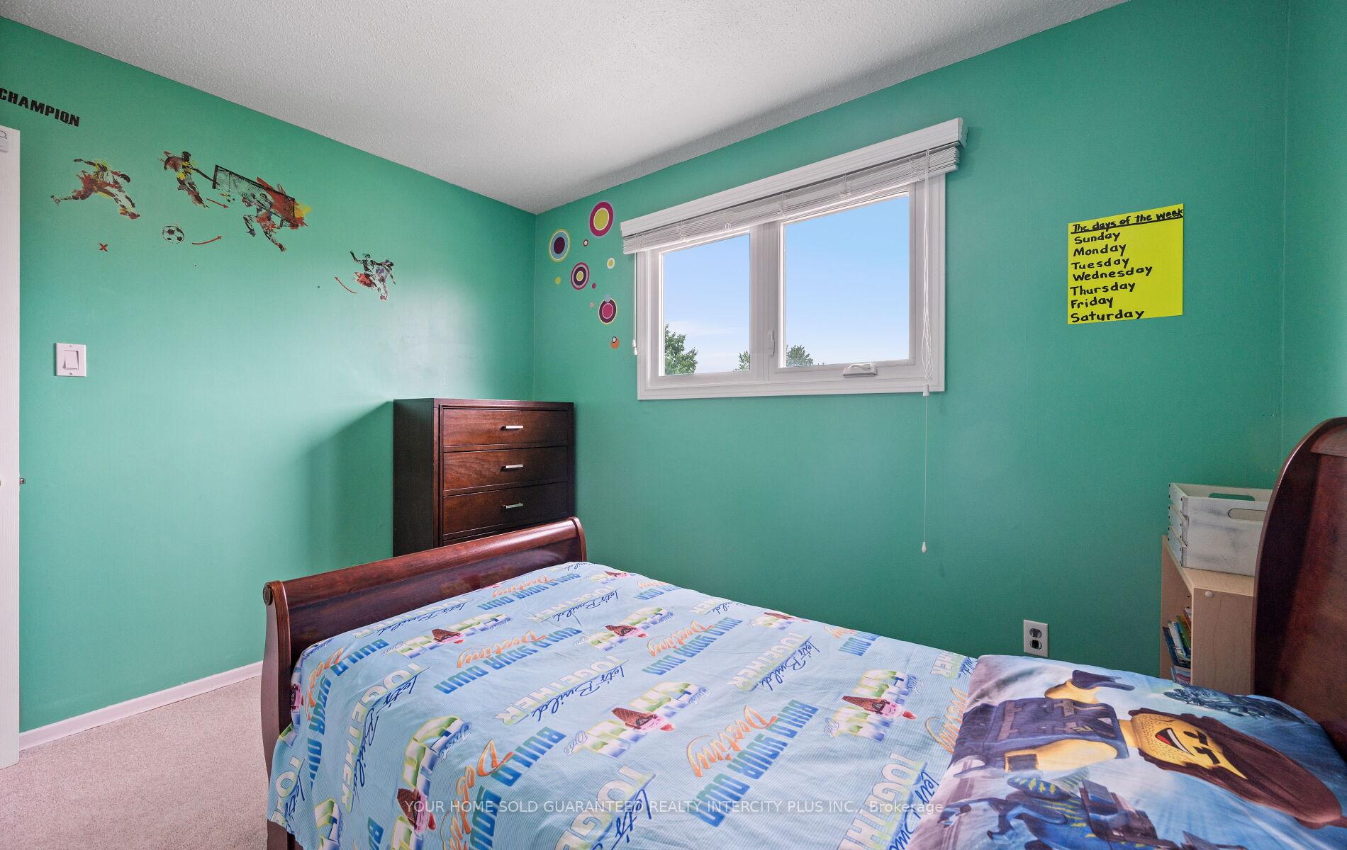 Photo 22 of 33 Merton Road, Brampton, Brampton North — HOMEH
