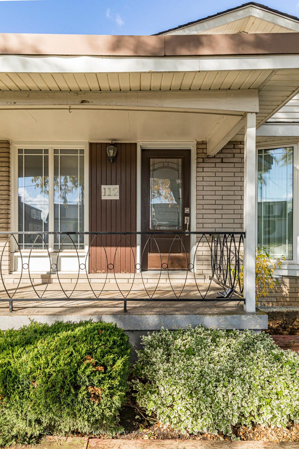 Photo 3 of 112 Nash Road S, Hamilton, Corman — HOMEH
