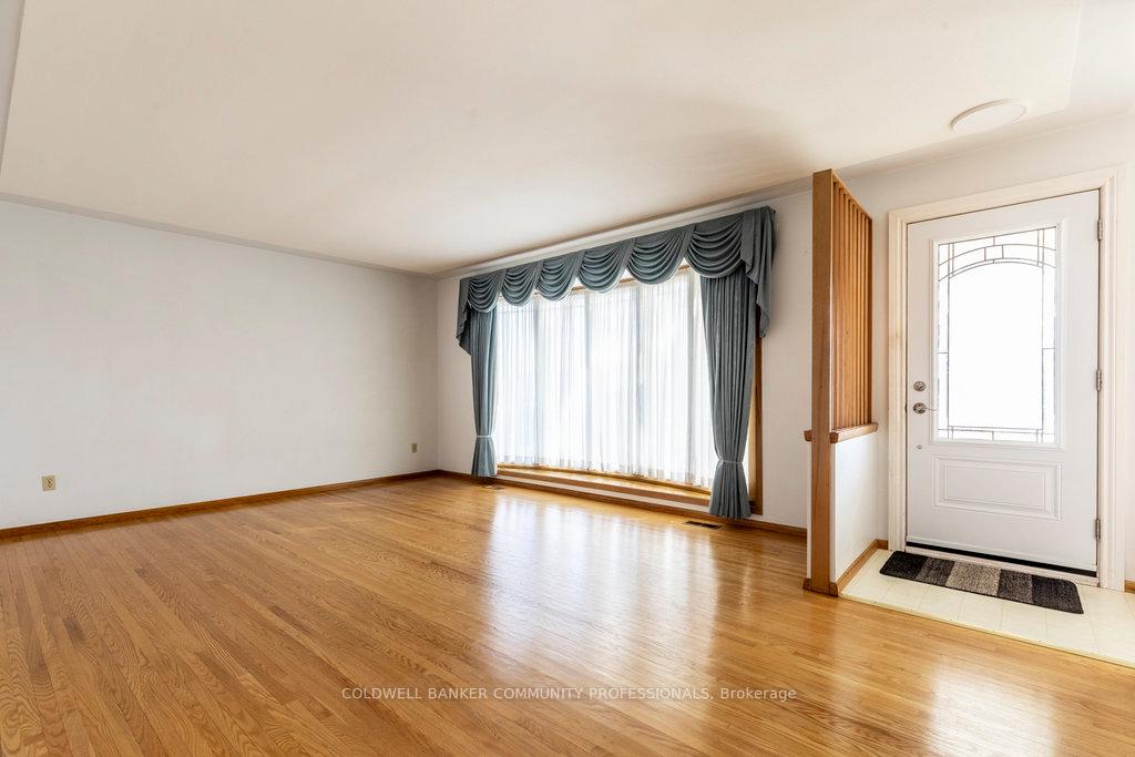 Photo 8 of 112 Nash Road S, Hamilton, Corman — HOMEH