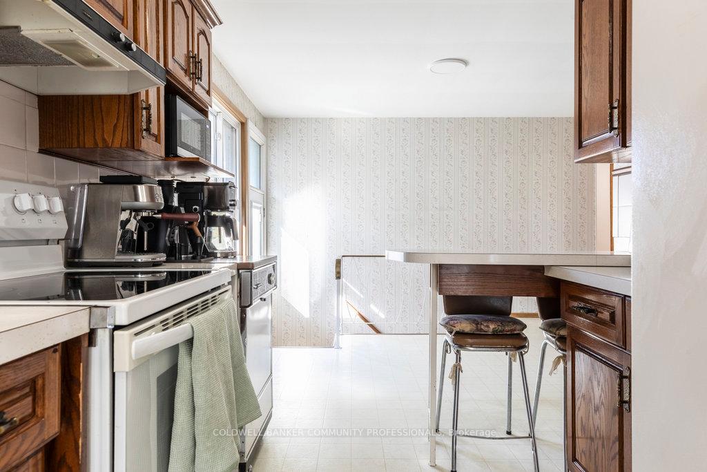 Photo 15 of 112 Nash Road S, Hamilton, Corman — HOMEH