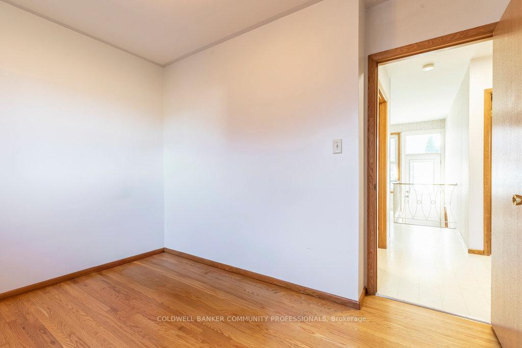 Photo 22 of 112 Nash Road S, Hamilton, Corman — HOMEH