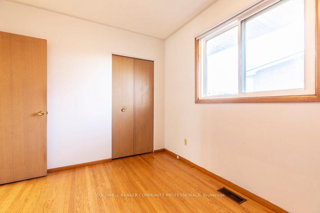Photo 24 of 112 Nash Road S, Hamilton, Corman — HOMEH