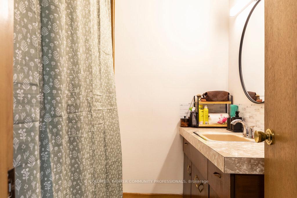 Photo 27 of 112 Nash Road S, Hamilton, Corman — HOMEH