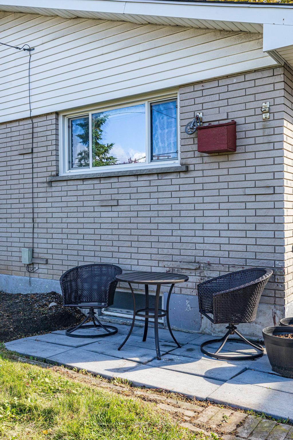 Photo 39 of 112 Nash Road S, Hamilton, Corman — HOMEH