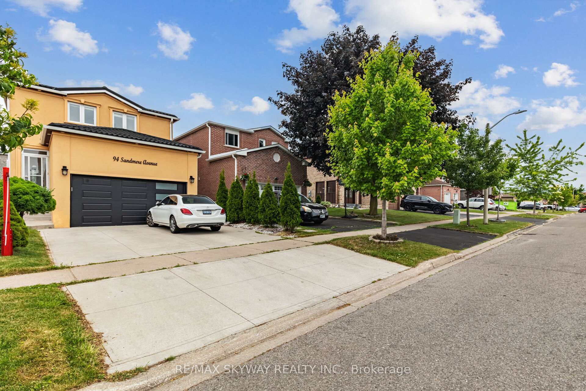 Photo 10 of 94 Sandmere Avenue, Brampton, Heart Lake West — HOMEH
