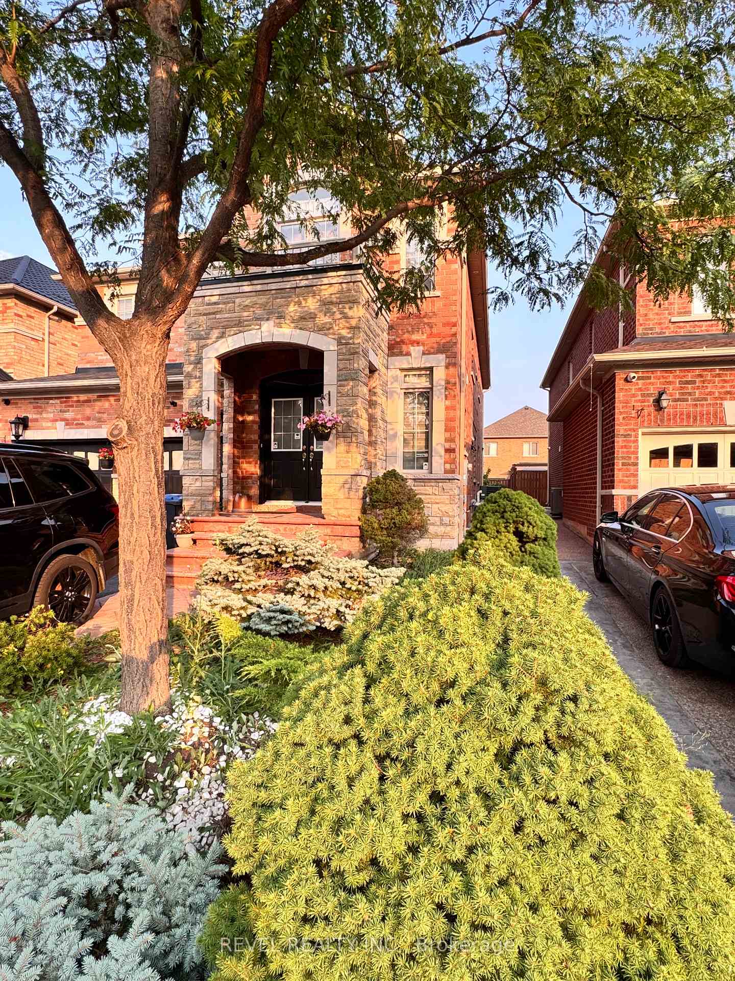 Photo 1 of Unit BASEMENT, 9 Lyndbrook Crescent, Brampton, Bram East — HOMEH
