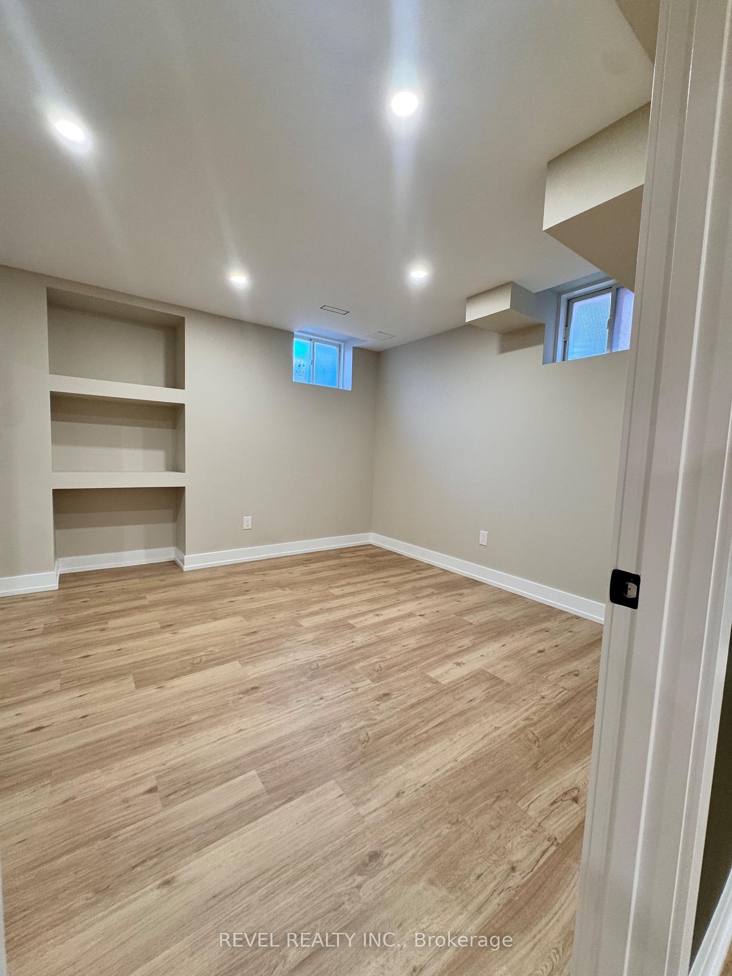 Photo 3 of Unit BASEMENT, 9 Lyndbrook Crescent, Brampton, Bram East — HOMEH