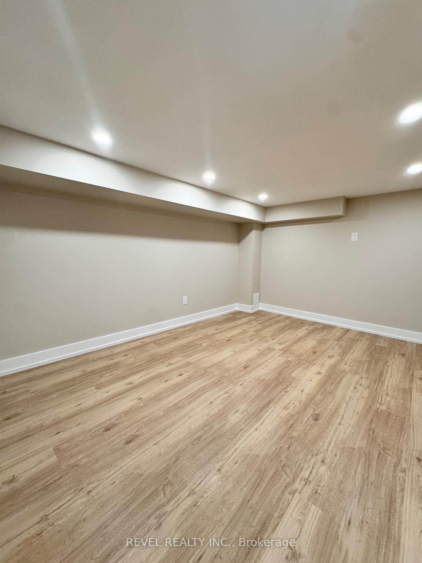 Photo 4 of Unit BASEMENT, 9 Lyndbrook Crescent, Brampton, Bram East — HOMEH