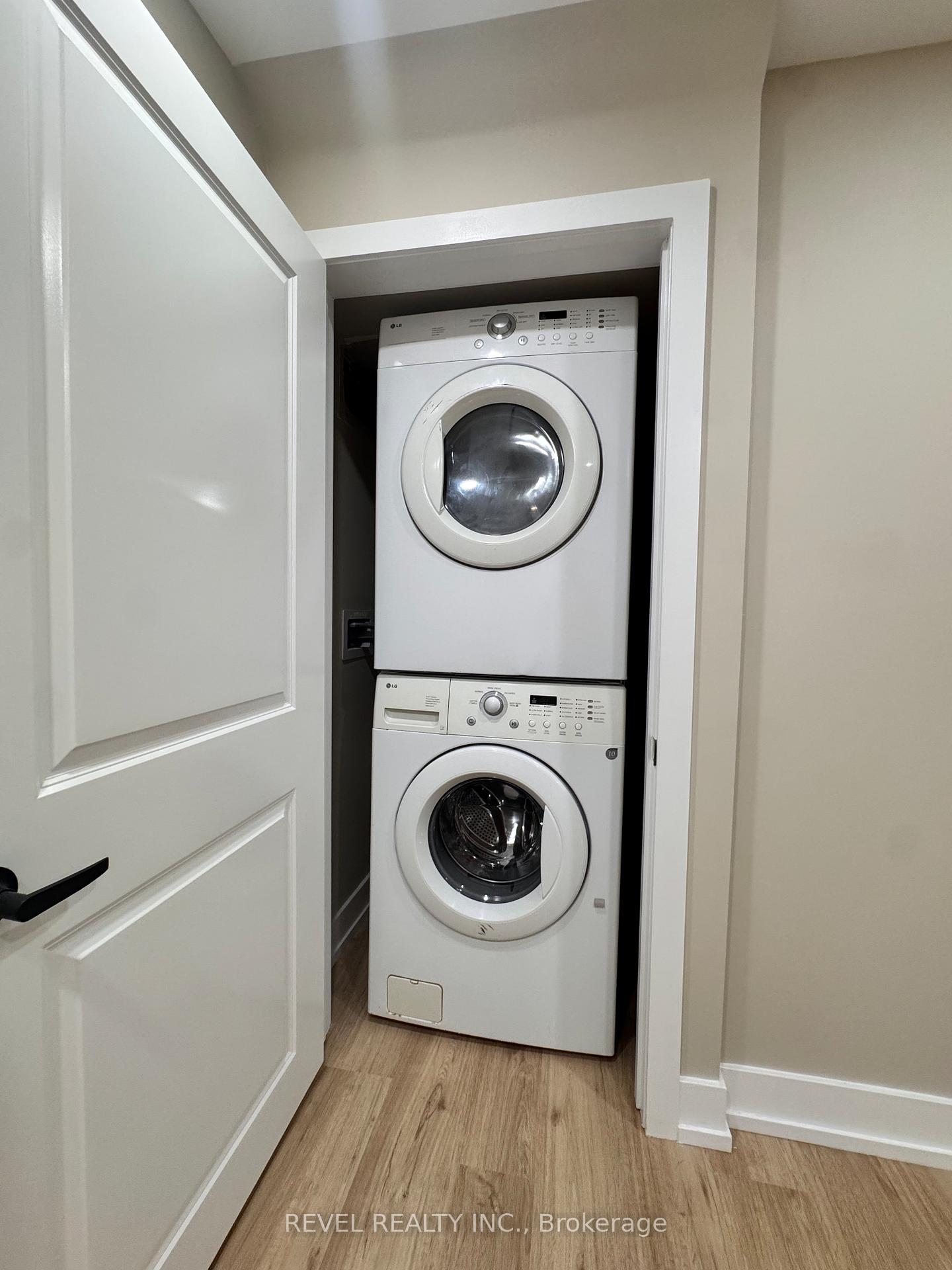 Photo 6 of Unit BASEMENT, 9 Lyndbrook Crescent, Brampton, Bram East — HOMEH