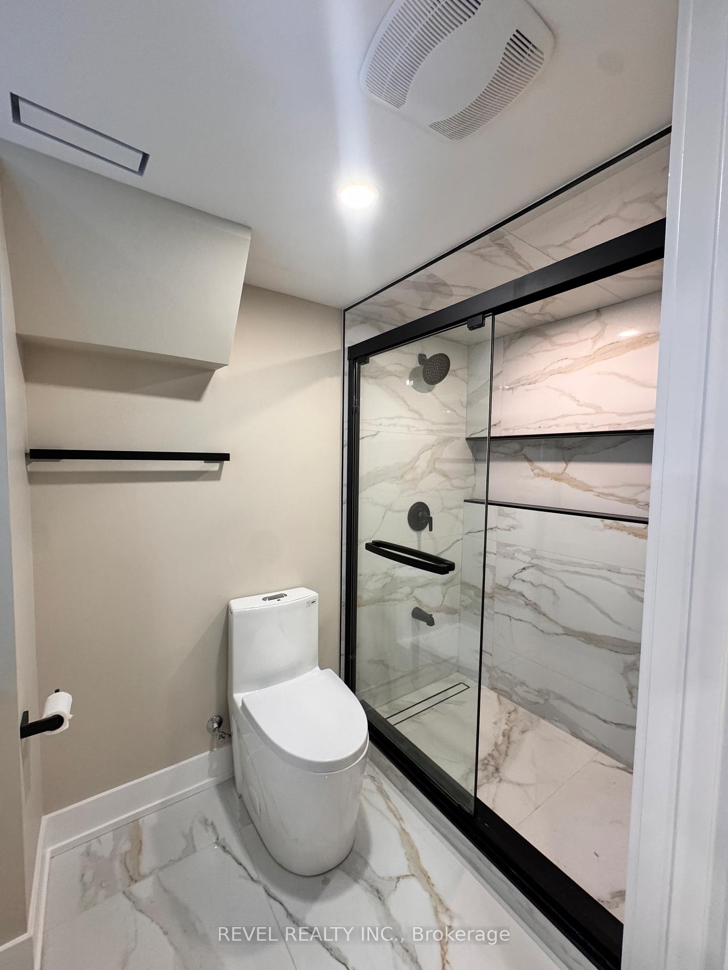 Photo 9 of Unit BASEMENT, 9 Lyndbrook Crescent, Brampton, Bram East — HOMEH