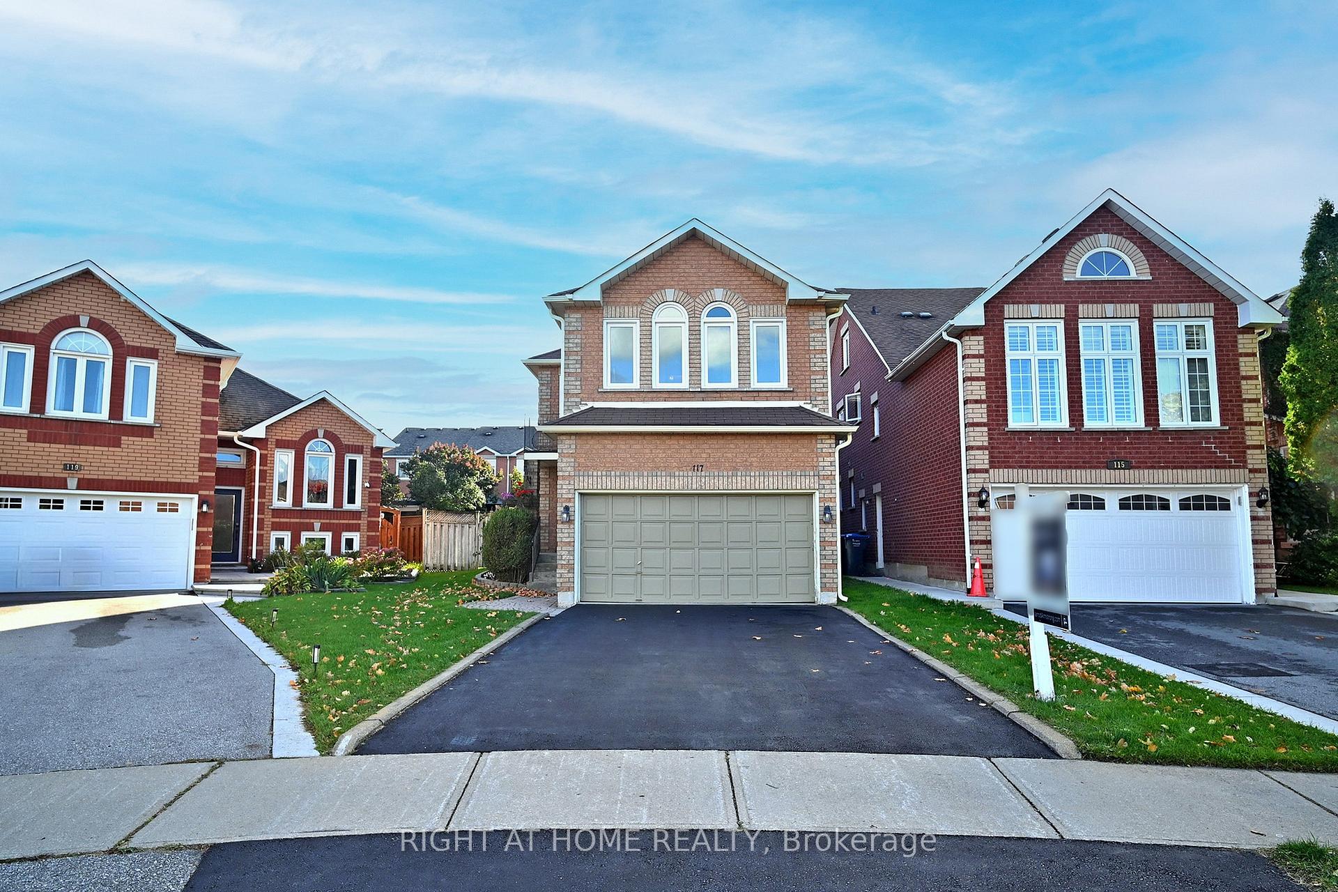 Photo 1 of 117 Lent Crescent, Brampton, Fletcher's West — HOMEH