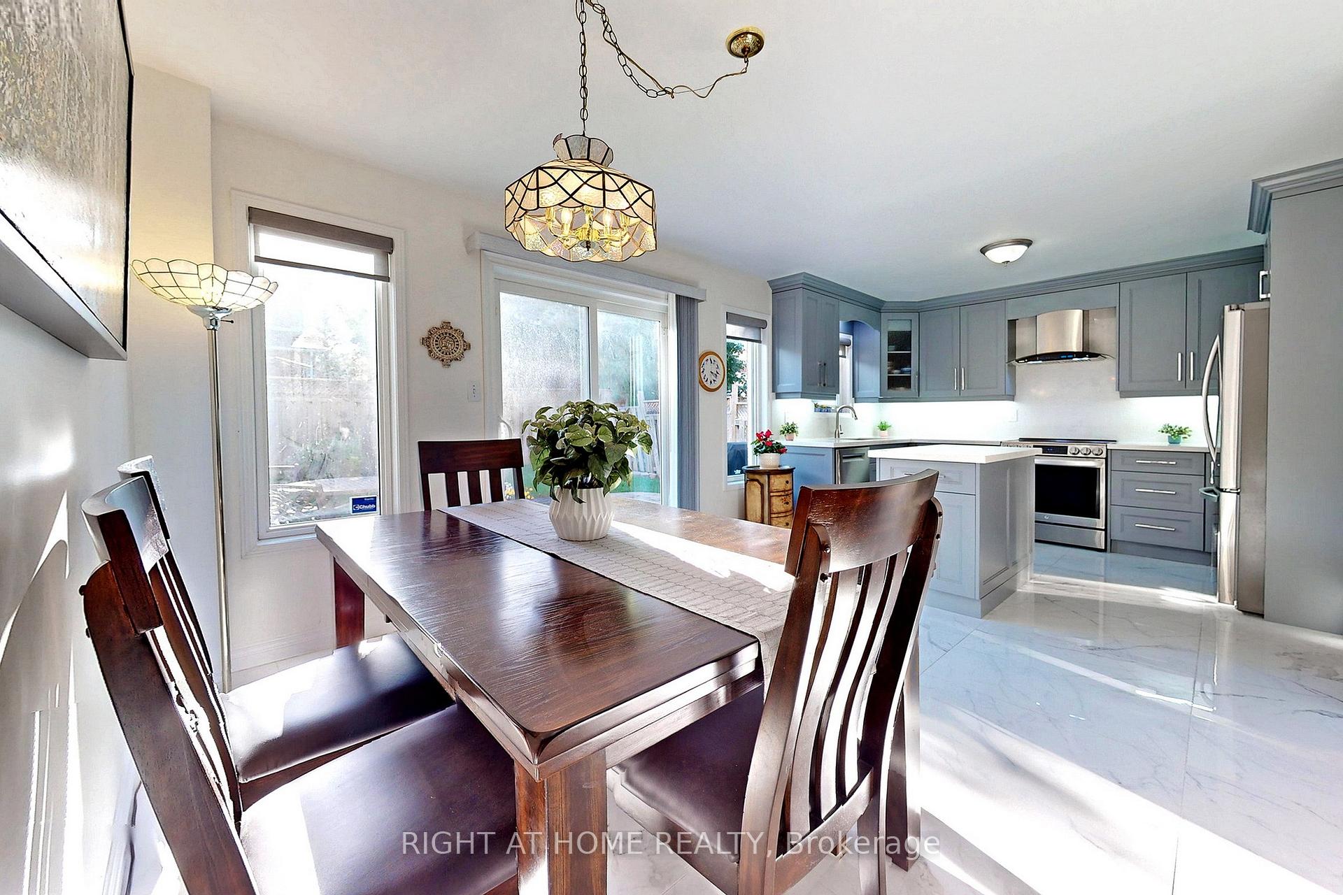 Photo 44 of 117 Lent Crescent, Brampton, Fletcher's West — HOMEH