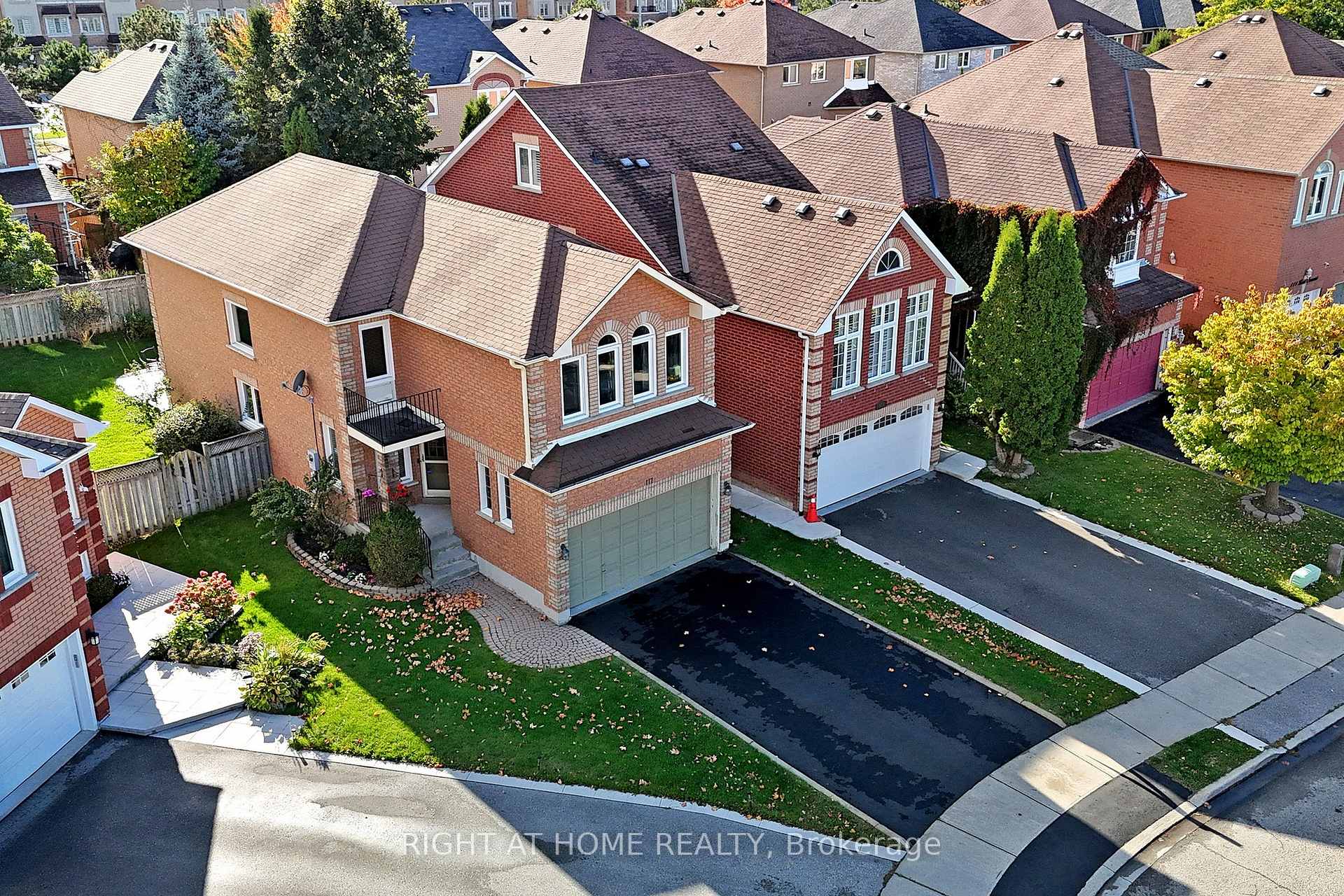 Photo 35 of 117 Lent Crescent, Brampton, Fletcher's West — HOMEH