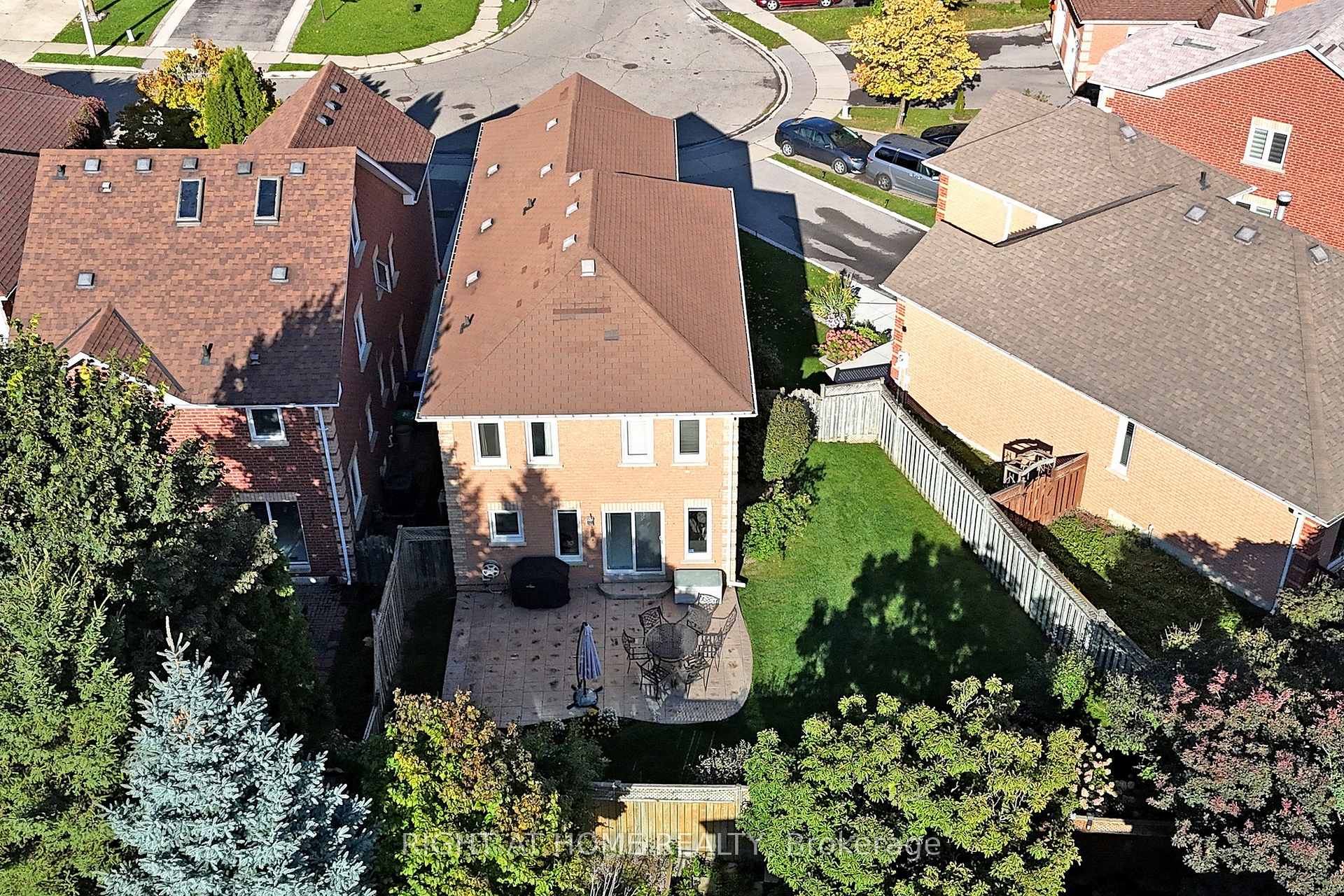 Photo 43 of 117 Lent Crescent, Brampton, Fletcher's West — HOMEH