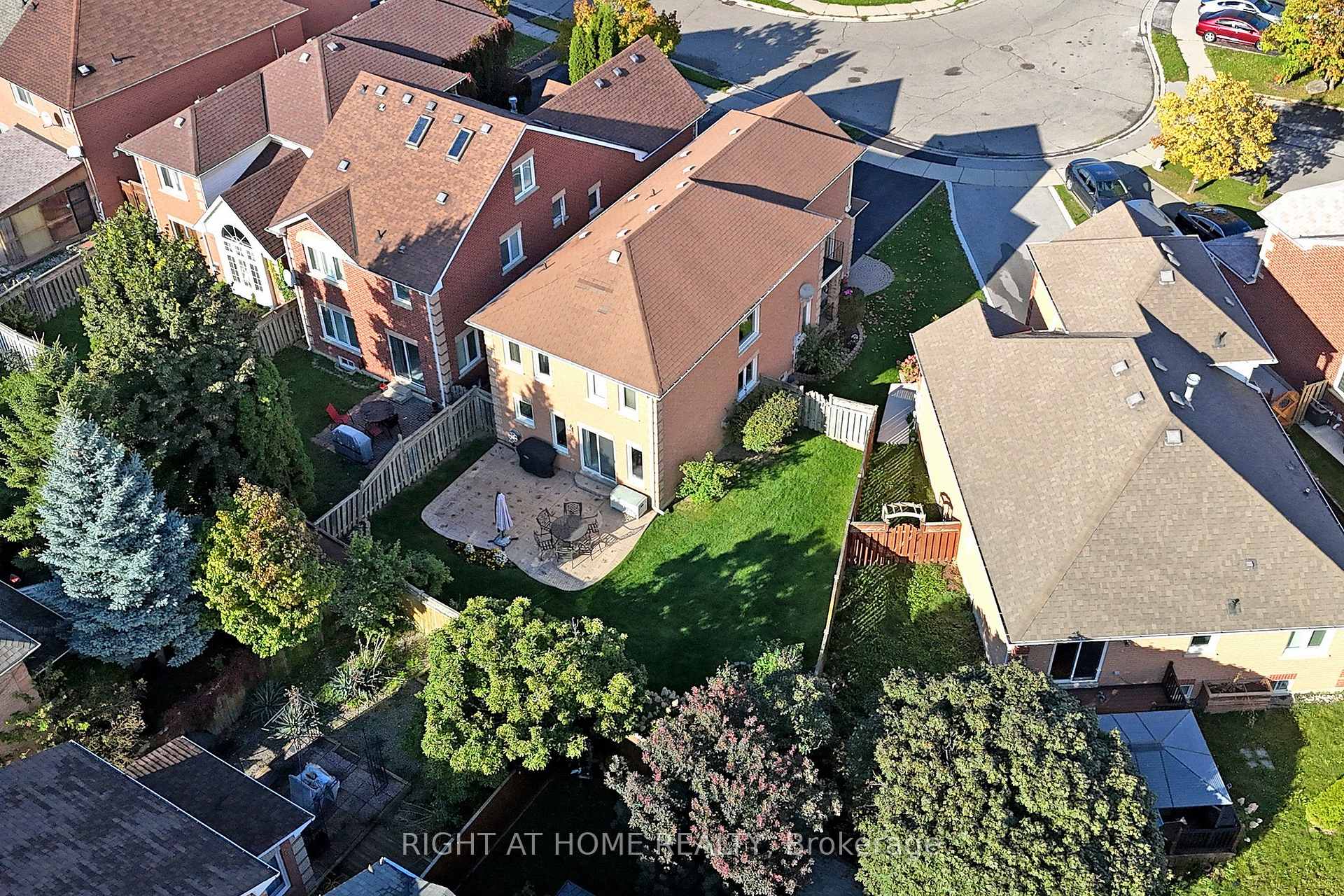 Photo 36 of 117 Lent Crescent, Brampton, Fletcher's West — HOMEH