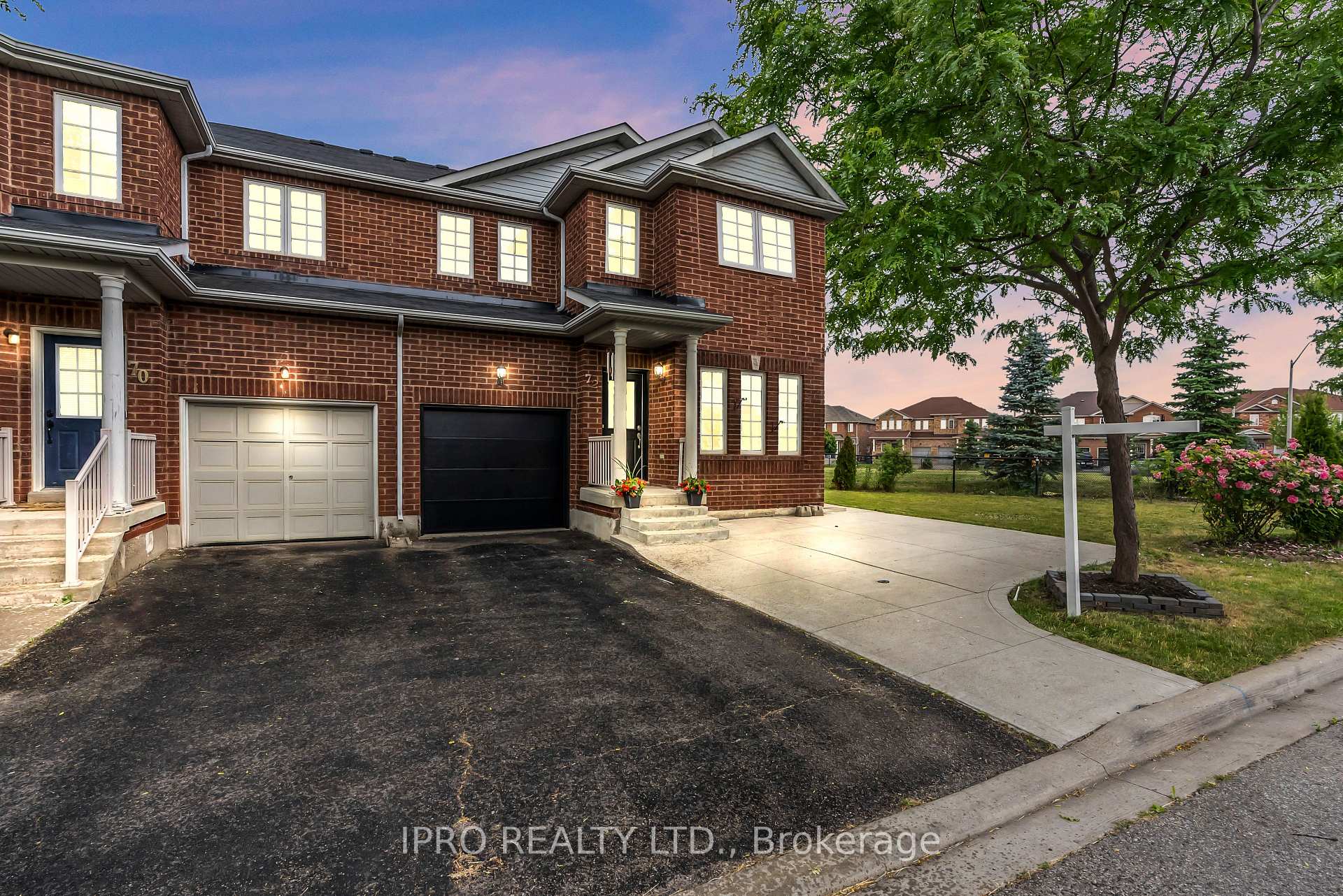 Photo 13 of 72 Commodore Drive, Brampton, Credit Valley — HOMEH