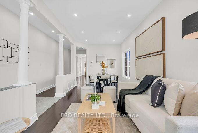 Photo 3 of 72 Commodore Drive, Brampton, Credit Valley — HOMEH