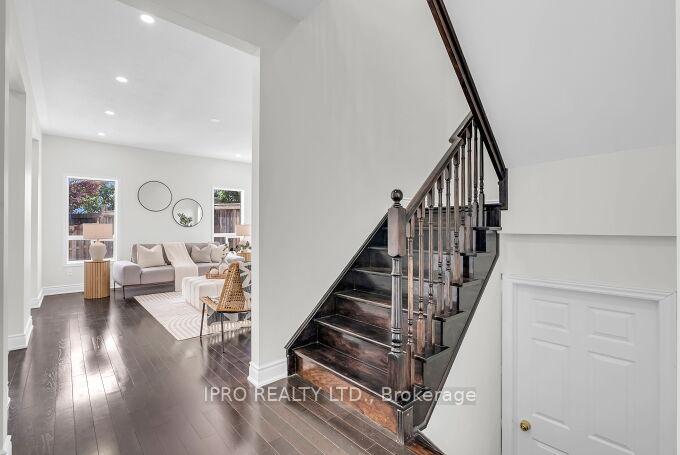 Photo 35 of 72 Commodore Drive, Brampton, Credit Valley — HOMEH