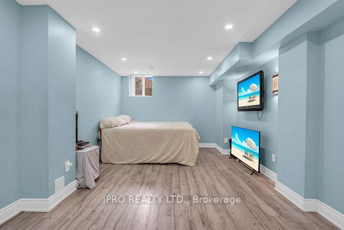 Photo 39 of 72 Commodore Drive, Brampton, Credit Valley — HOMEH