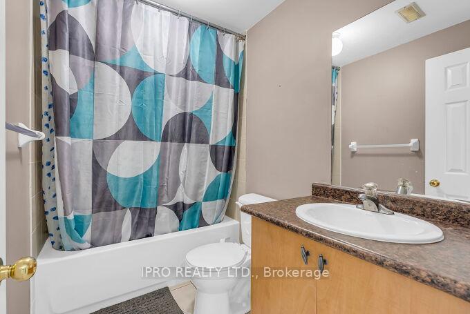 Photo 31 of 72 Commodore Drive, Brampton, Credit Valley — HOMEH