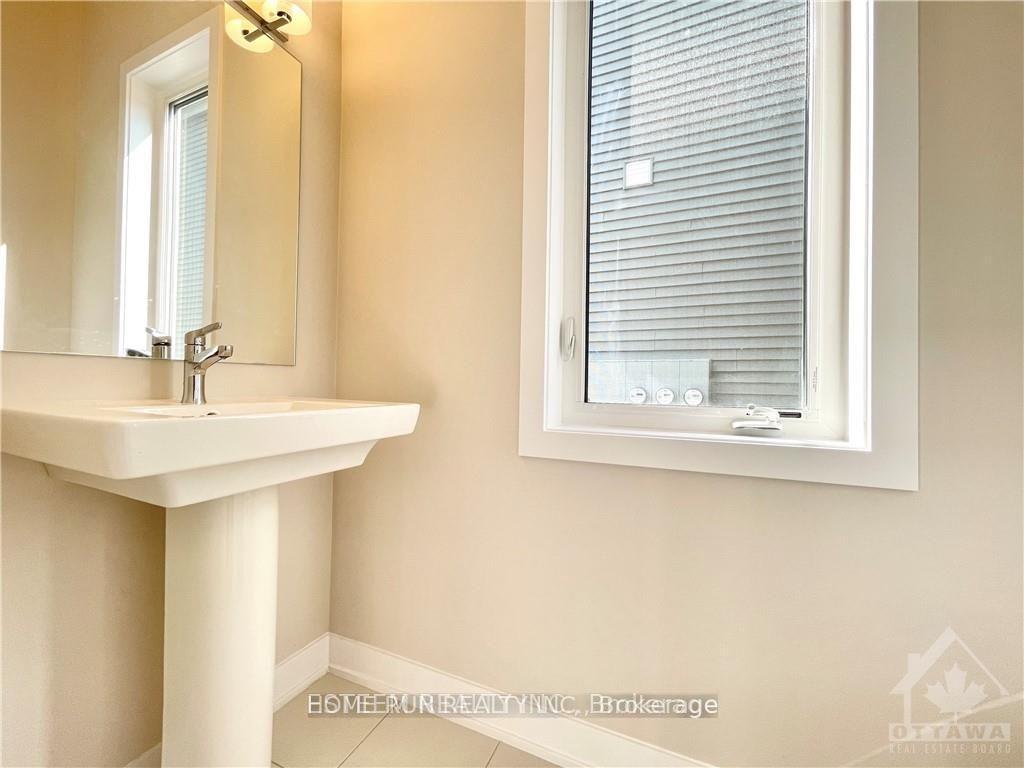 Photo 4 of 329 Canadensis Lane, Ottawa, Barrhaven - Half Moon Bay — HOMEH