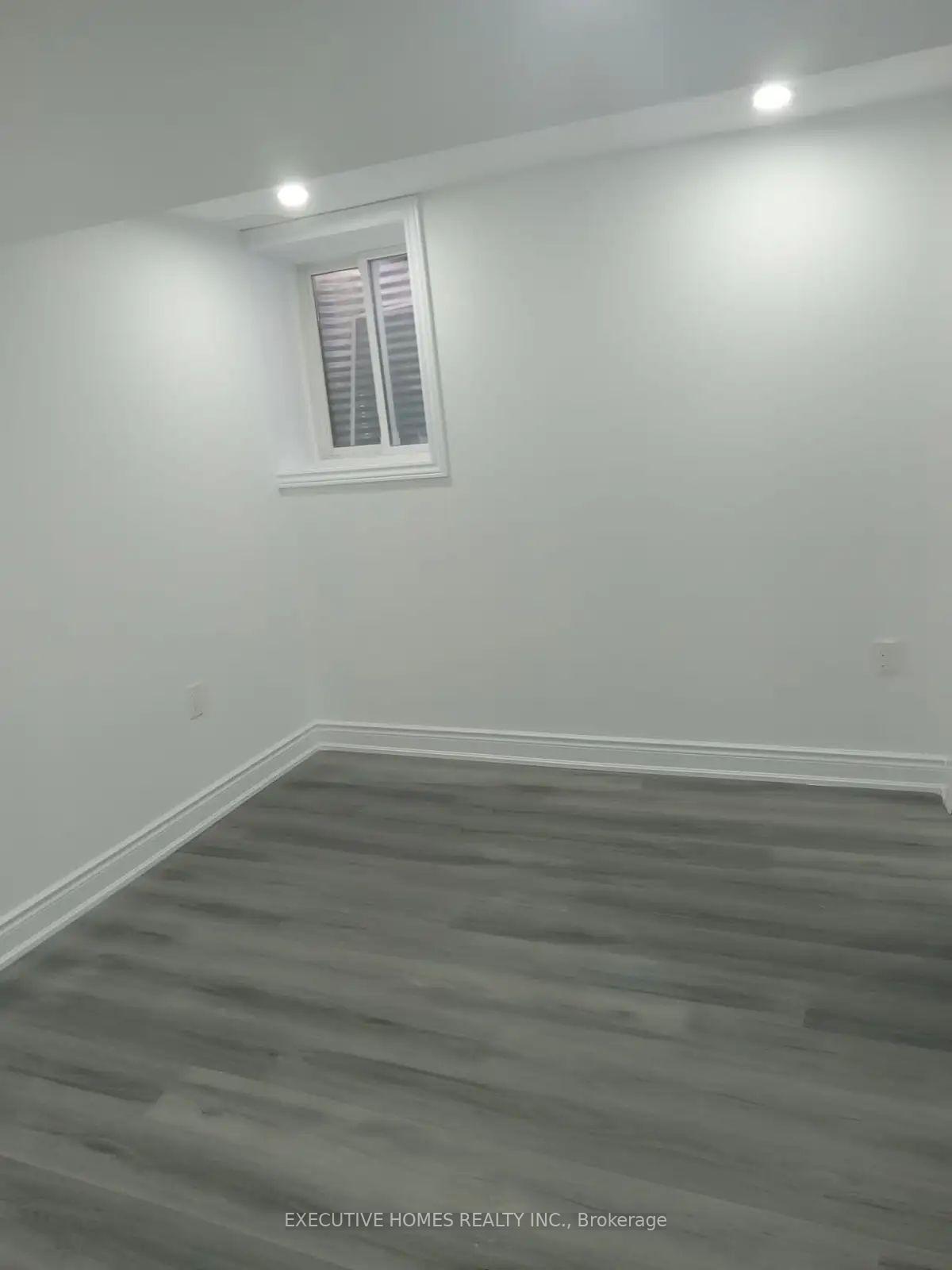 Photo 2 of Unit Basement, 146 Sandyshores Drive E, Brampton, Sandringham-Wellington — HOMEH